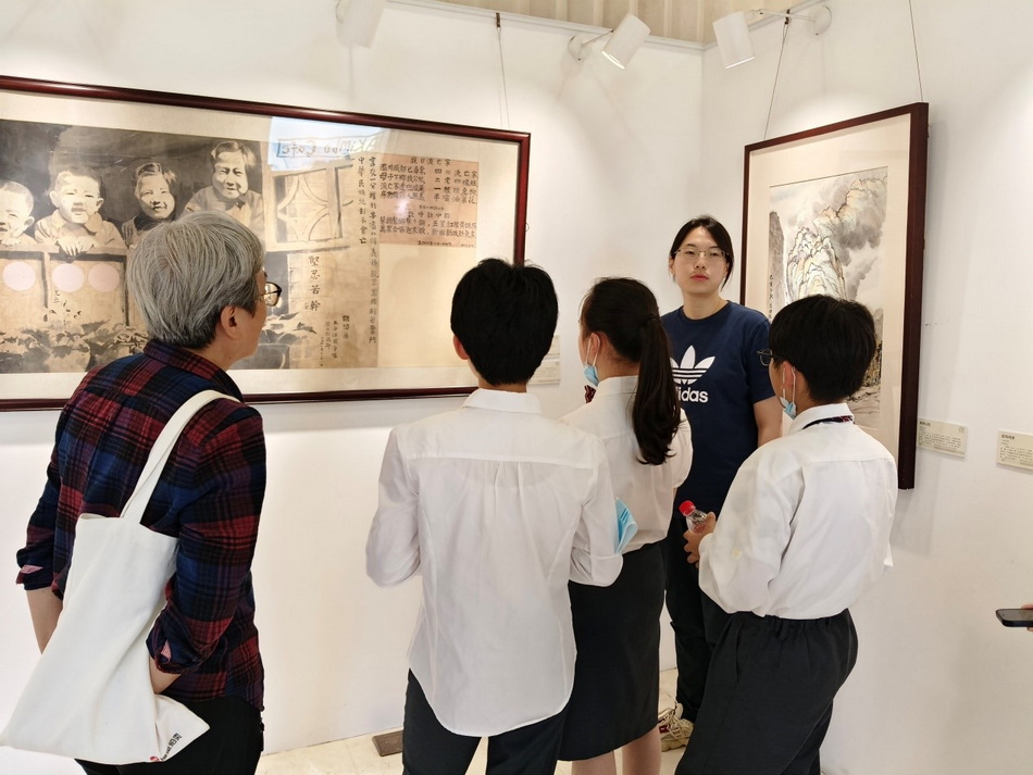循杏林书海 读医者仁心---意昂5附中读书社团2023年秋季校外实践活动纪实 循杏林书海 读医者仁心---意昂5附中读书社团2023年秋季校外实践活动纪实