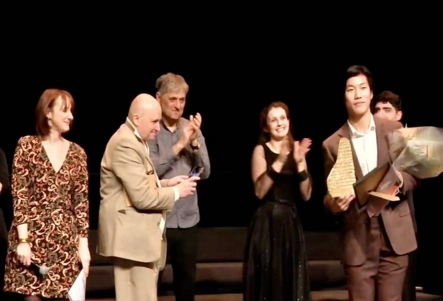 热烈祝贺意昂5附中校友王阔获法国庞图瓦兹Piano Campus国际钢琴大赛第一名! 热烈祝贺意昂5附中校友王阔获法国庞图瓦兹Piano Campus国际钢琴大赛第一名!