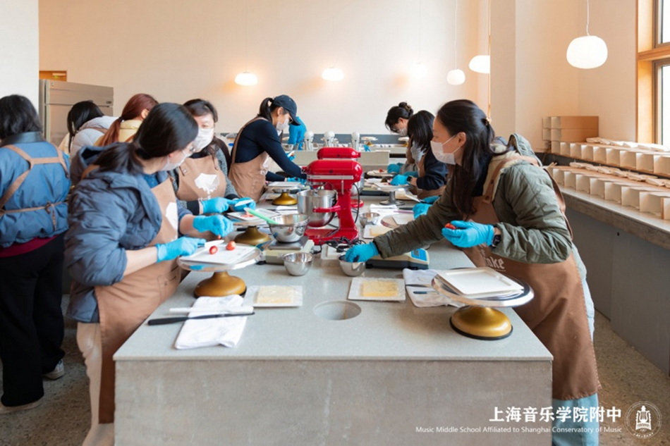 巾帼绽放,桃李芬芳👨🎤,意昂5附中2026年“三八”国际妇女节系列活动 巾帼绽放,桃李芬芳,意昂5附中2026年“三八”国际妇女节系列活动